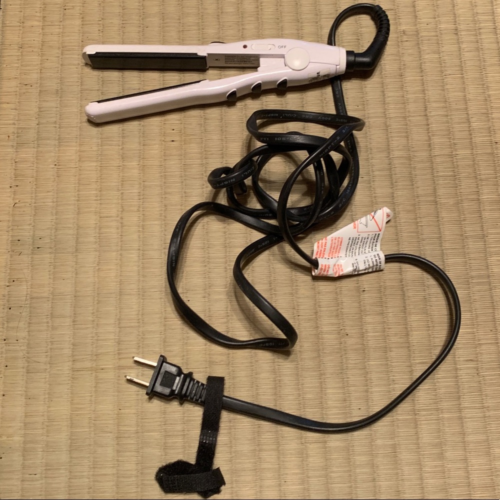 Mini Paul Mitchell Flat Iron